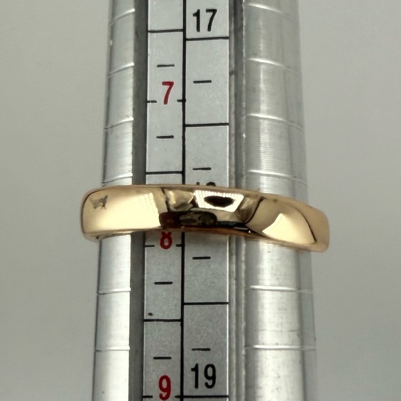 Elegant Gold Plated Swirl Ring with CZ Stones Size 8 - Picture 9 of 14